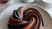 Chocolate-Vanilla Swirl Bundt Cake Chocolate-Vanilla Swirl Bundt Cake