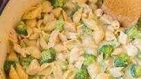 Creamy Chicken and Broccoli Pasta Creamy Chicken and Broccoli Pasta
