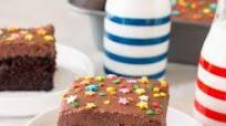 Easy & Moist Chocolate Sheet Cake Easy & Moist Chocolate Sheet Cake