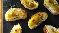 Apple Brie Crostini Apple Brie Crostini