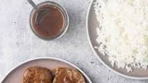 Eye of round steak in peppercorn sauce Eye of round steak in peppercorn sauce