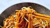 Soy Sauce Pan Fried Noodles (Cantonese Chow Mein) Soy Sauce Pan Fried Noodles (Cantonese Chow Mein)