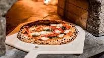 Pizza Margarita, el mejor plato de 2020 de Taste Atlas Pizza Margarita, el mejor plato de 2020 de Taste Atlas