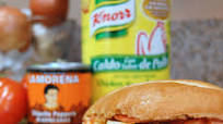 Pan con Pollo Pan con Pollo