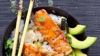 Teriyaki Salmon Rice Bowl with Spinach & Avocado Teriyaki Salmon Rice Bowl with Spinach & Avocado