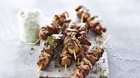 Souvlaki med tzatziki Souvlaki med tzatziki