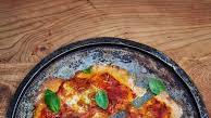Gluten-free pizza Gluten-free pizza