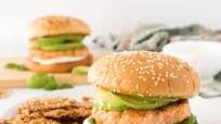 Salmon Burgers with Creamy Lemon Herb Sauce Salmon Burgers with Creamy Lemon Herb Sauce