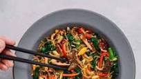 Japchae (Korean Stir-Fried Sweet Potato Glass Noodles) Japchae (Korean Stir-Fried Sweet Potato Glass Noodles)