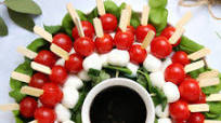Caprese Christmas Wreath Caprese Christmas Wreath