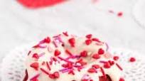 Mini Red Velvet Bundt Cakes with Cream Cheese Frosting Mini Red Velvet Bundt Cakes with Cream Cheese Frosting