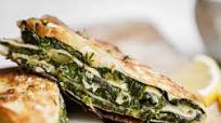 Crunchy Feta, Olive and Spinach Wrap Crunchy Feta, Olive and Spinach Wrap