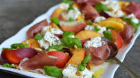 Peaches, Burrata & Prosciutto Salad Peaches, Burrata & Prosciutto Salad