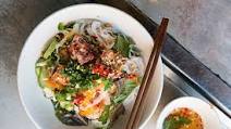 Grilled pork skewers with noodle salad Grilled pork skewers with noodle salad