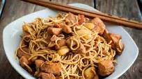 Fideos Chinos con Pollo y Almendras Fideos Chinos con Pollo y Almendras