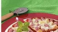 Cheese-stuffed Hawaiian Pizza Recipe Cheese-stuffed Hawaiian Pizza Recipe