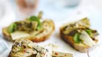 Artichoke & pecorino bruschetta Artichoke & pecorino bruschetta