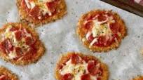 Crispy Mini Pizzas (Keto & Low Carb) Crispy Mini Pizzas (Keto & Low Carb)