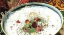 Persian Cucumber Yogurt (Maast-O Khiyaar) Persian Cucumber Yogurt (Maast-O Khiyaar)
