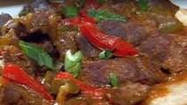 Onion and Pepper Smothered Round Steak Onion and Pepper Smothered Round Steak