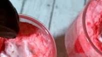 Star Wars Rebel Alliance Chocolate-Covered Strawberry Float Star Wars Rebel Alliance Chocolate-Covered Strawberry Float