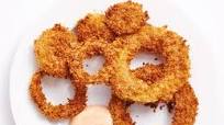 These Crispy Air-Fried Onion Rings With Comeback Sauce Have 1g Sat Fat These Crispy Air-Fried Onion Rings With Comeback Sauce Have 1g Sat Fat