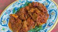 Agnello in umido (Lamb Braised in Tomato Sauce) Agnello in umido (Lamb Braised in Tomato Sauce)