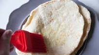 Quick and Easy Roast Beef Gyros with Tzatziki Sauce Quick and Easy Roast Beef Gyros with Tzatziki Sauce