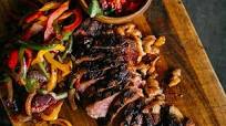Grilled beef fajitas with salsa and guacamole Grilled beef fajitas with salsa and guacamole