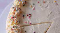 Vanilla Layer Cake with Vanilla Buttercream Vanilla Layer Cake with Vanilla Buttercream