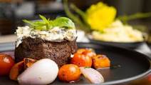 Copycat Johnnie's Vets Club Steak de Burgo Recipe Copycat Johnnie's Vets Club Steak de Burgo Recipe