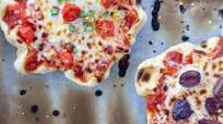 Waffle Iron Pizza (Kids love it!) Waffle Iron Pizza (Kids love it!)