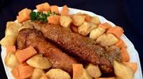 Spicy Pork Tenderloin with Apples and Sweet Potatoes Spicy Pork Tenderloin with Apples and Sweet Potatoes
