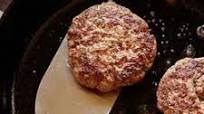 Hamburguesas caseras con fideos tostados Hamburguesas caseras con fideos tostados
