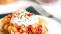 Loaded Mac and Cheese Stuffed Baked Potatoes Loaded Mac and Cheese Stuffed Baked Potatoes