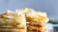 Fluffy Buttermilk Pancakes Fluffy Buttermilk Pancakes