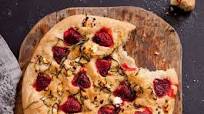 Strawberry, basil and goat's cheese focaccia Strawberry, basil and goat's cheese focaccia