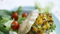 Vegetable halloumi burgers in mini pittas Vegetable halloumi burgers in mini pittas