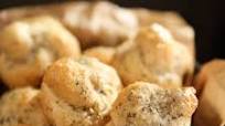 Easy Garlic Parmesan Knots Easy Garlic Parmesan Knots