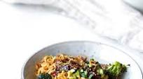 Quick Sweet and Spicy Pork Stir Fry with Noodles Quick Sweet and Spicy Pork Stir Fry with Noodles