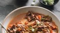 Pressure Cooker Oxtail Soup (An Instant Pot Recipe) Pressure Cooker Oxtail Soup (An Instant Pot Recipe)