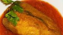 Guineos rellenos en salsa de tomate Guineos rellenos en salsa de tomate
