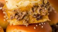 Cheeseburger Sliders (Easy, 30-min Recipe) Cheeseburger Sliders (Easy, 30-min Recipe)