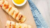 Cheesy Pizza Hot Dogs Cheesy Pizza Hot Dogs