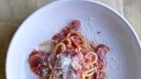 Authentic Italian Amatriciana Sauce (Sugo All'amatriciana) Authentic Italian Amatriciana Sauce (Sugo All'amatriciana)