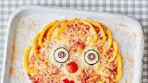Toddler recipe: homemade pizza with veggie faces Toddler recipe: homemade pizza with veggie faces