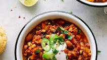 EASY VEGETABLE CHILI (SLOW COOKER OR STOVETOP) EASY VEGETABLE CHILI (SLOW COOKER OR STOVETOP)