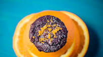 Sun and Moon Mini Chocolate-Orange Muffins Sun and Moon Mini Chocolate-Orange Muffins