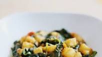 SPINACH WITH POTATOES / ALOO PALAK (4 servings) SPINACH WITH POTATOES / ALOO PALAK (4 servings)