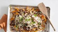 Beef and Gravy Smothered Fries Beef and Gravy Smothered Fries